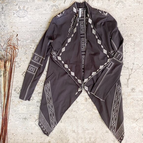 Monoreno Shawl Sleeved Covering Top Embroidered Shirt‎ Size S - Picture 1 of 9